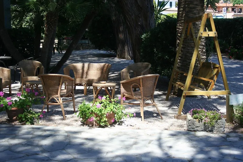 Hotel Maristella Cavo